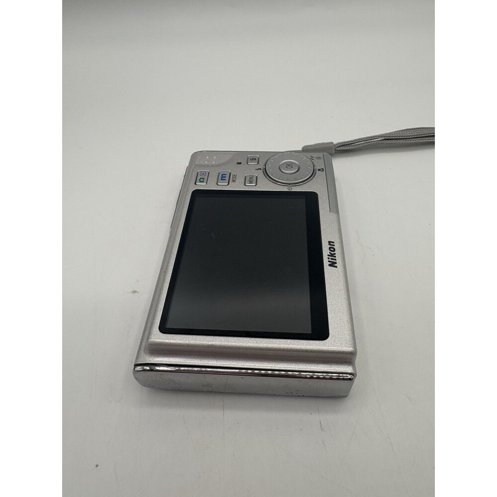 Nikon CoolPix S5 Digital Camera Silver 6MP 3x Optical Zoom FOR PARTS ONLY - Picture 6 of 10